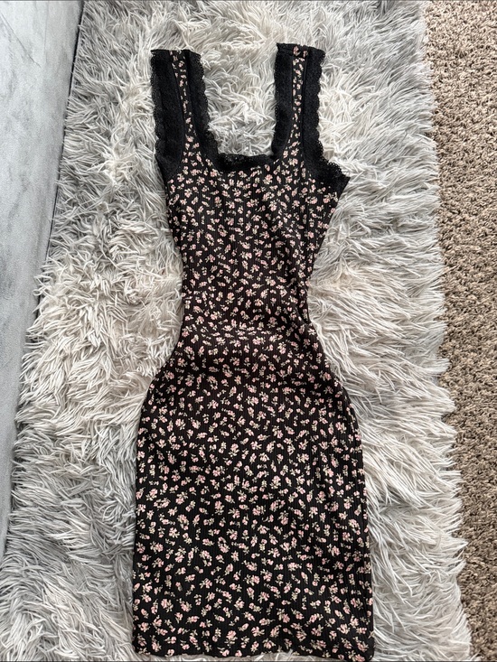 H&M Dresses & Skirts - H&M Black Midi Dress with Pink Floral Print and Lace Trim